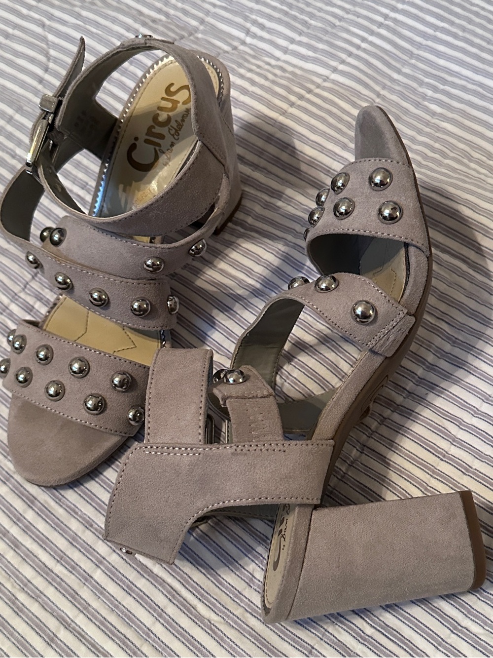 Circus Sam Edelman Gray Suede Studded Block Heel Sandals 6.5 Ophelia